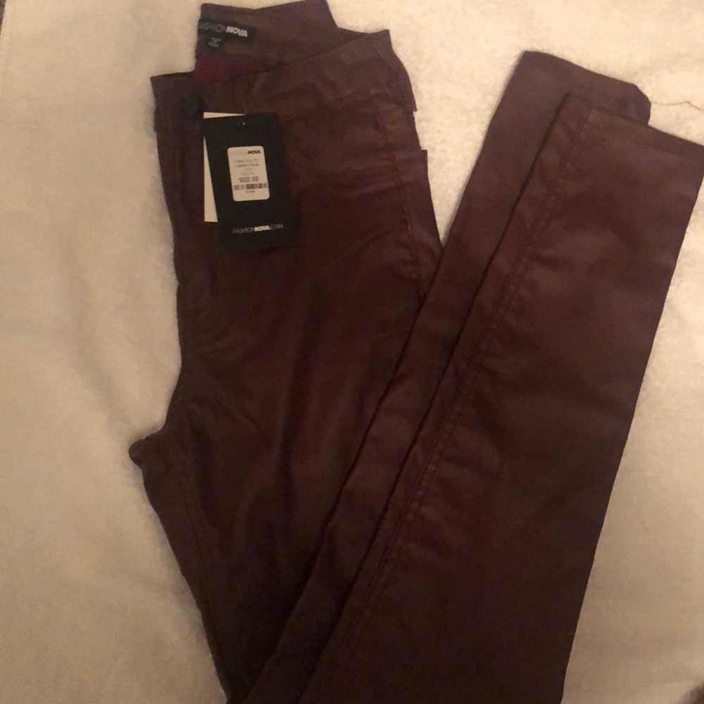 ✨NWT✨Faux Leather Pants✨
